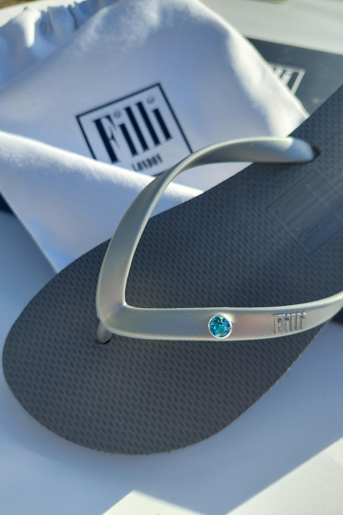 Solitaire Turquoise Luxury Crystal Flip Flops