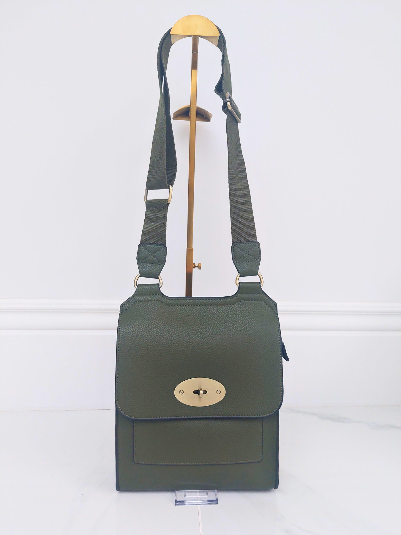 Cross Body Messenger Bag In Olive Green