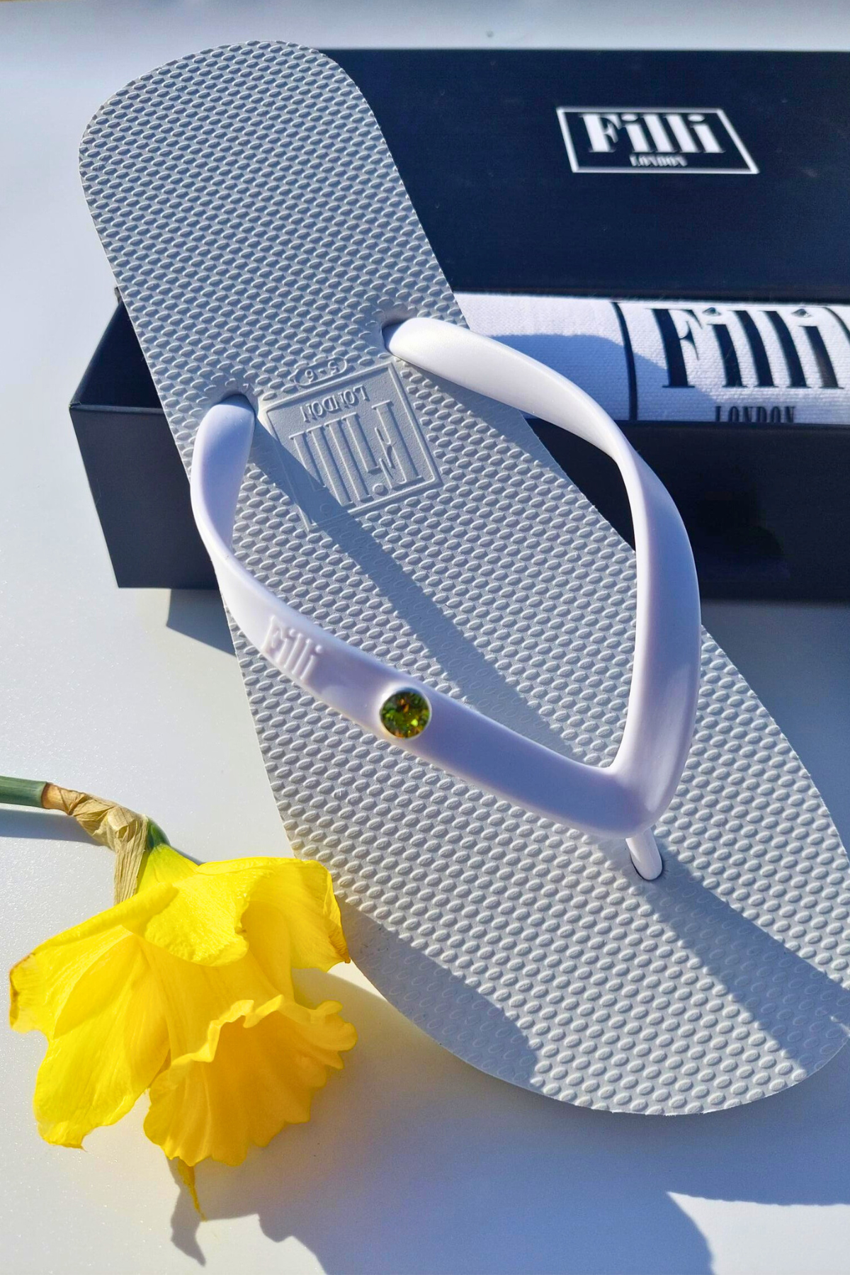 Solitaire Lime Luxury Crystal Flip Flops