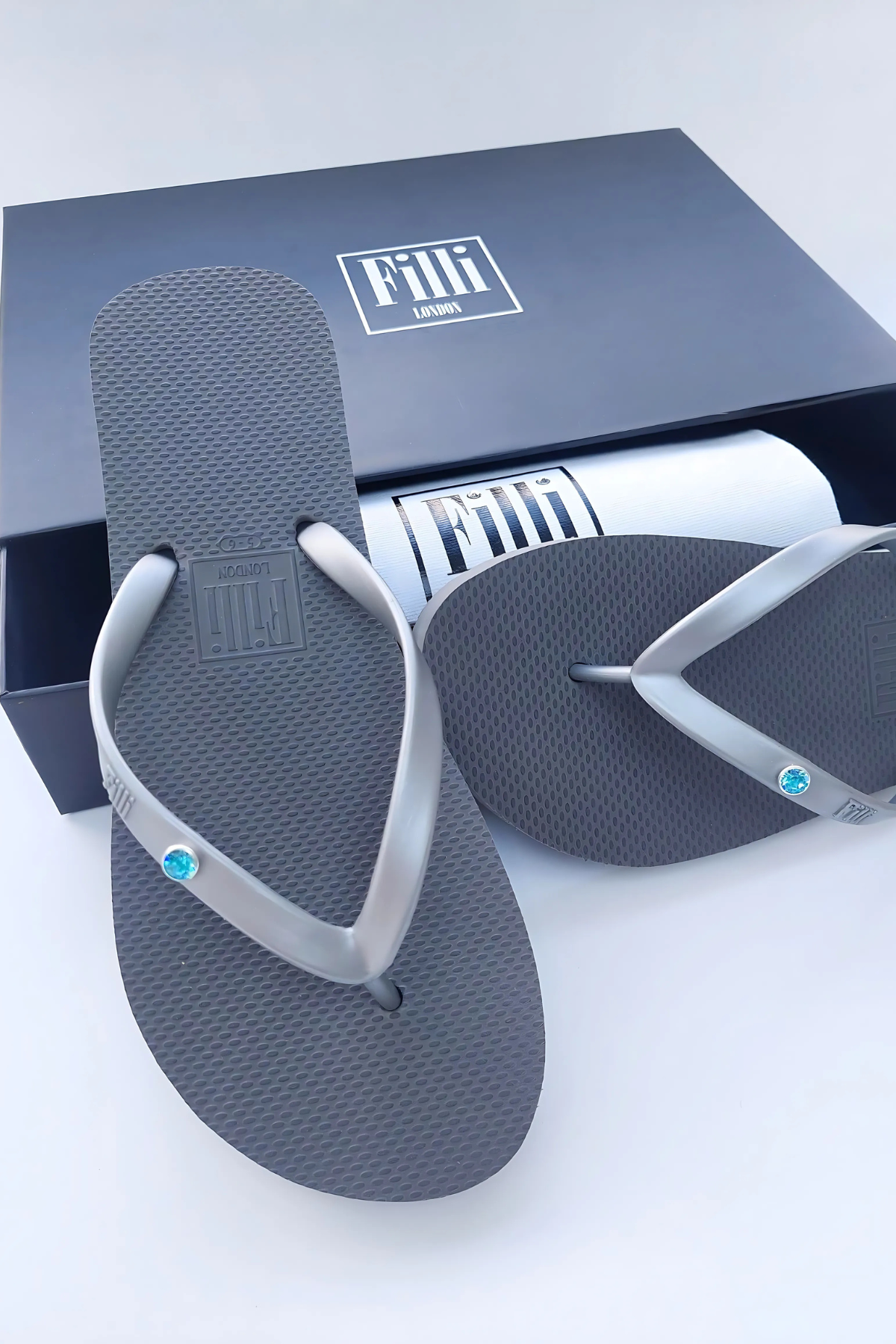 Solitaire Turquoise Luxury Crystal Flip Flops