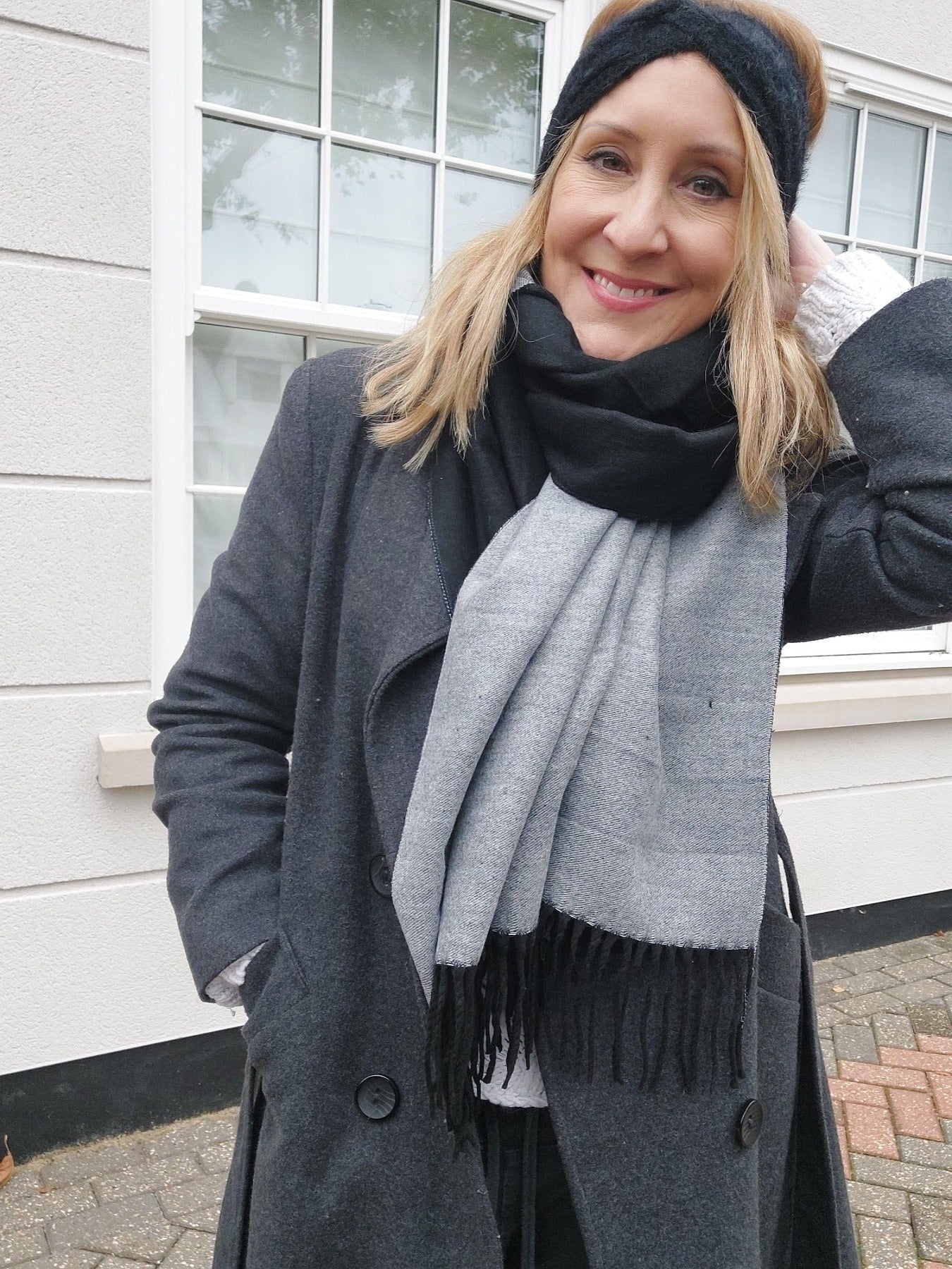 Warm Reversible Plain Tassel Blanket Scarf In Black/Grey - Filli London