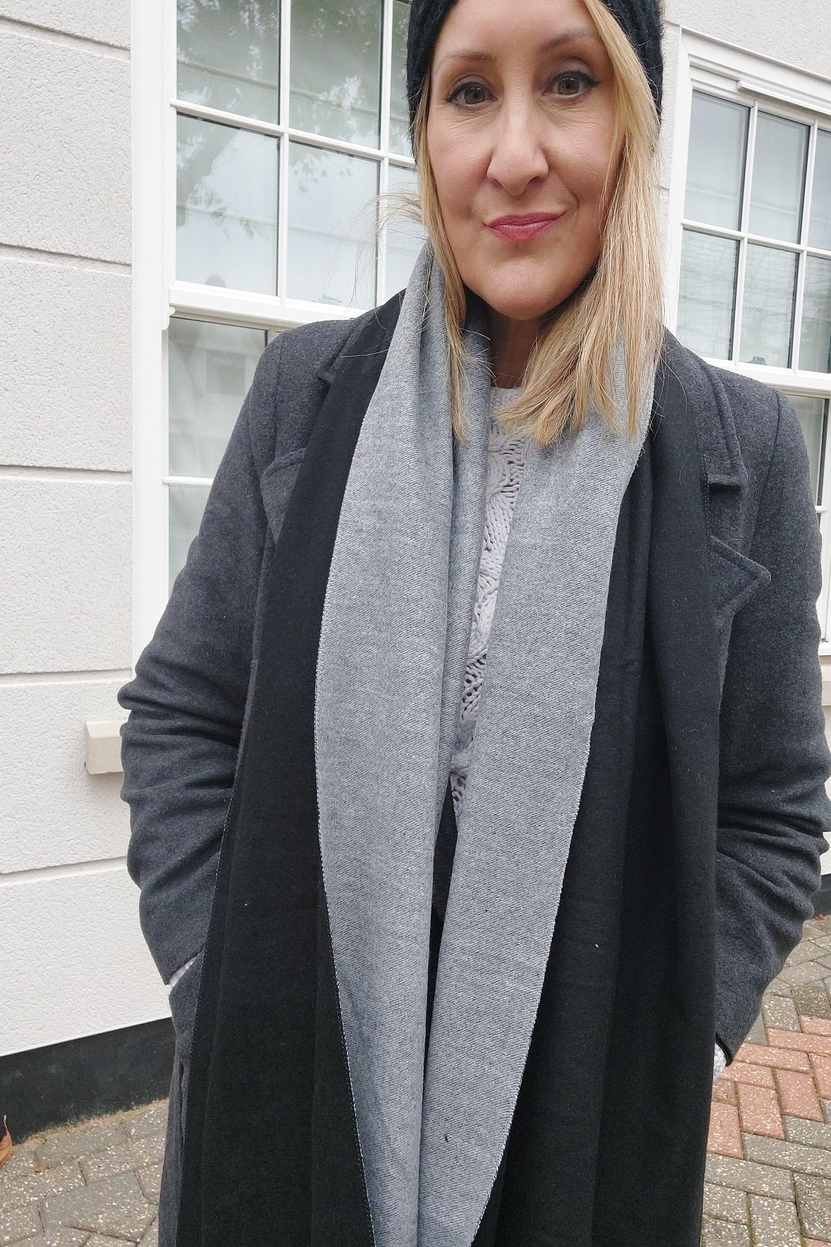 Warm Reversible Plain Tassel Blanket Scarf In Black/Grey - Filli London
