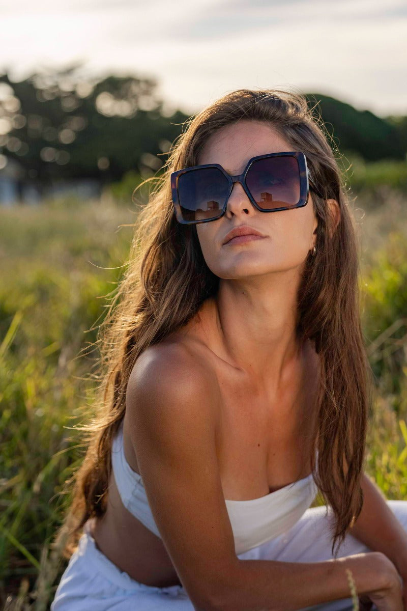 Hannah Oversized Sunglasses In Brown - Filli London