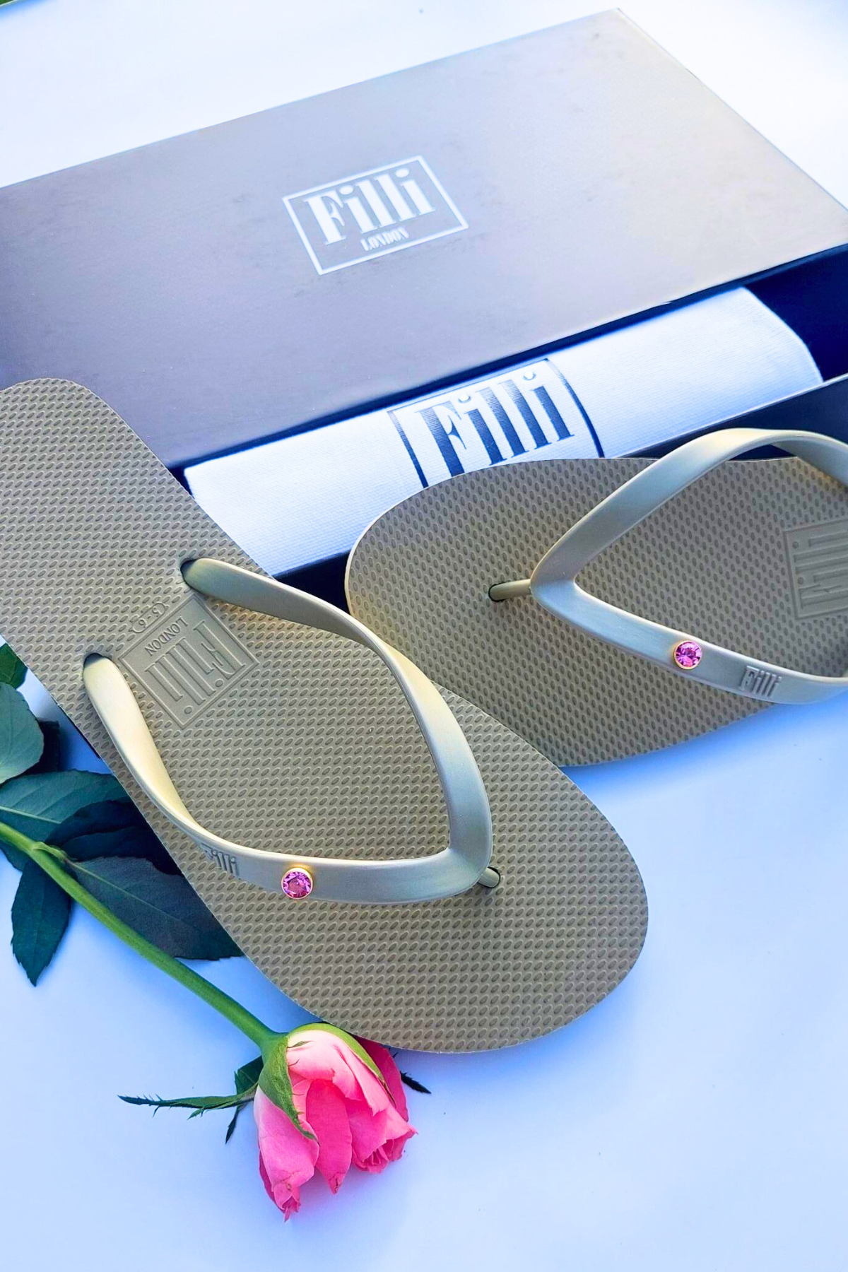 Solitaire Golden Rose Luxury Crystal Flip Flops