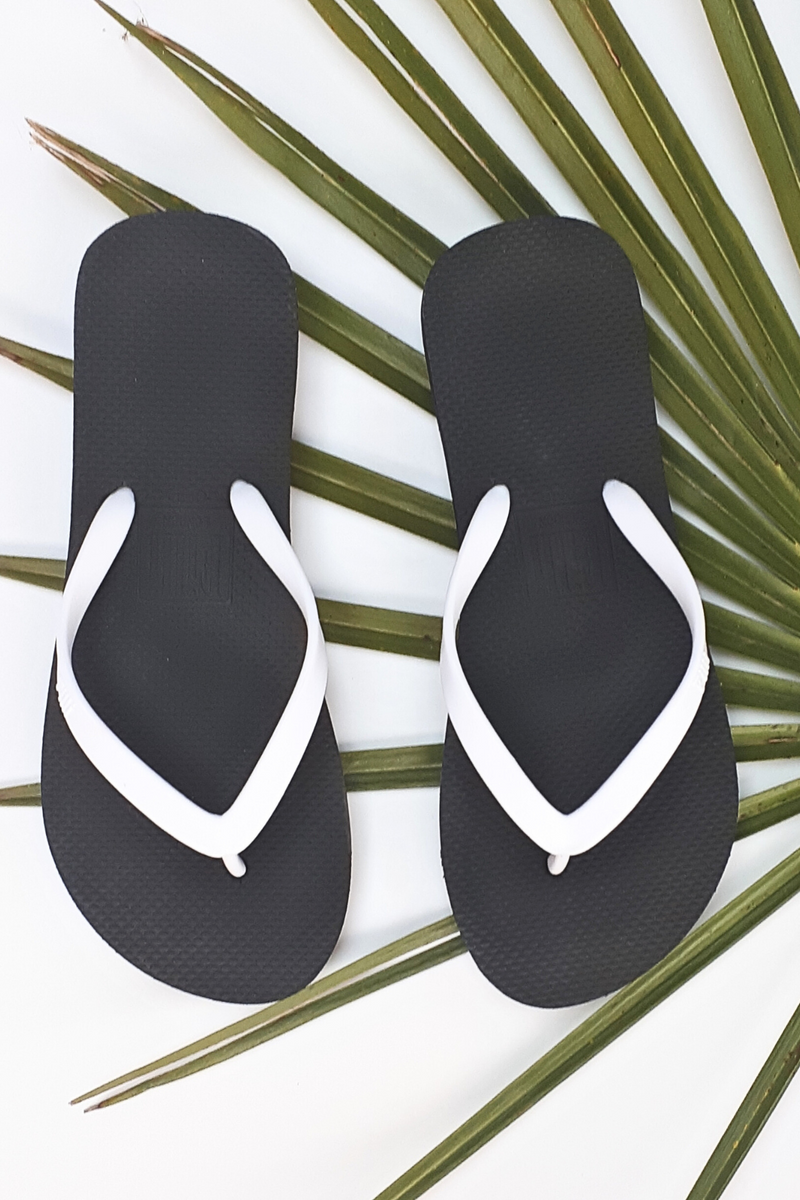 Beachwalk slippers black shop