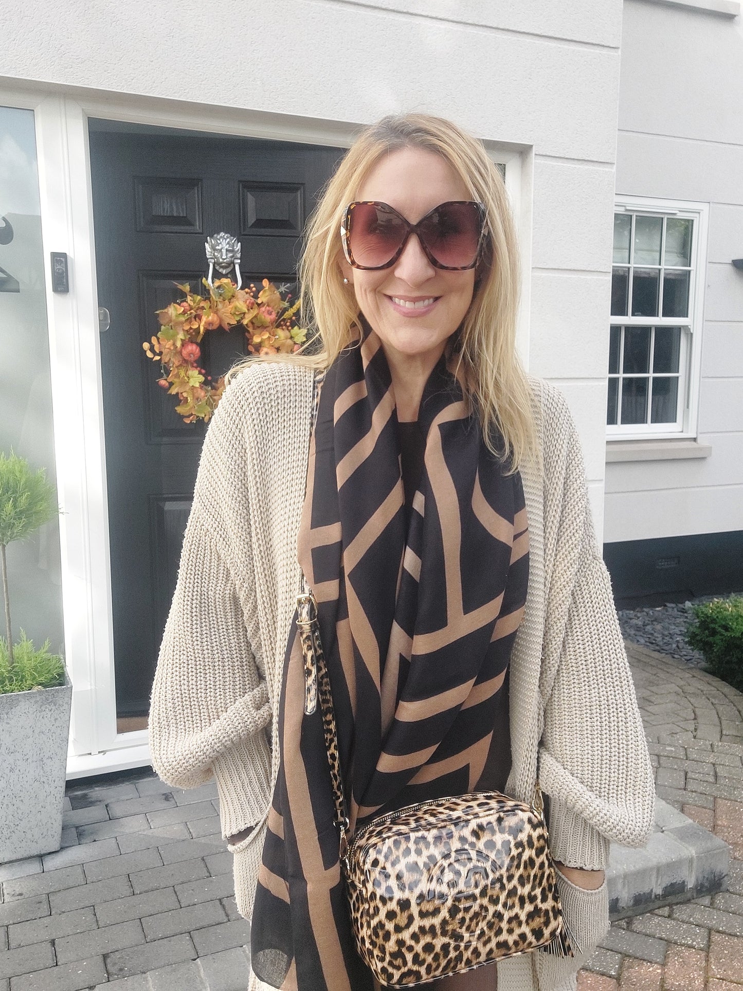Geo Print Scarf In Black/Coffee