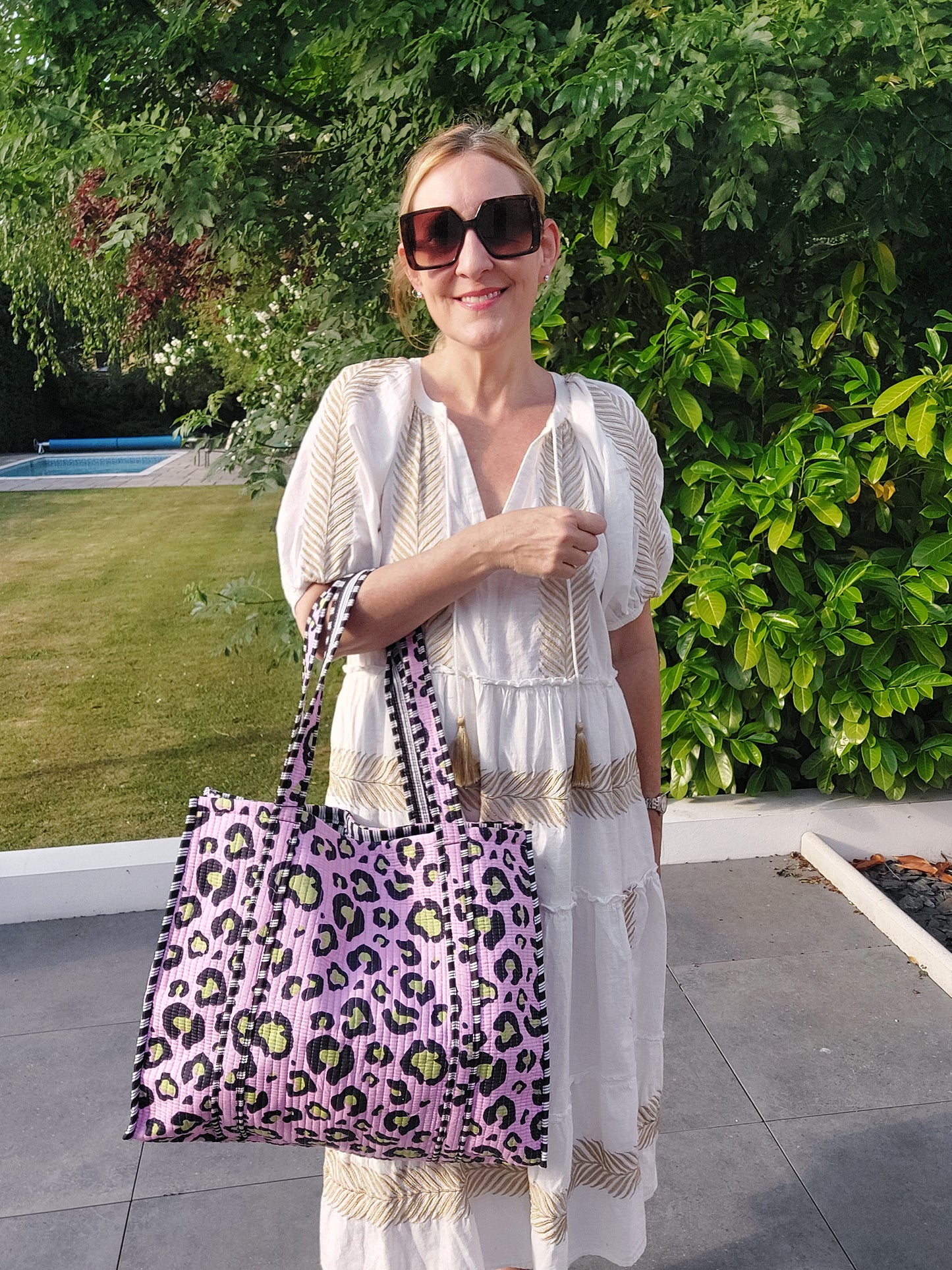 Reversible Quilted Cotton Leopard Print Tote Beach Bag In Pink