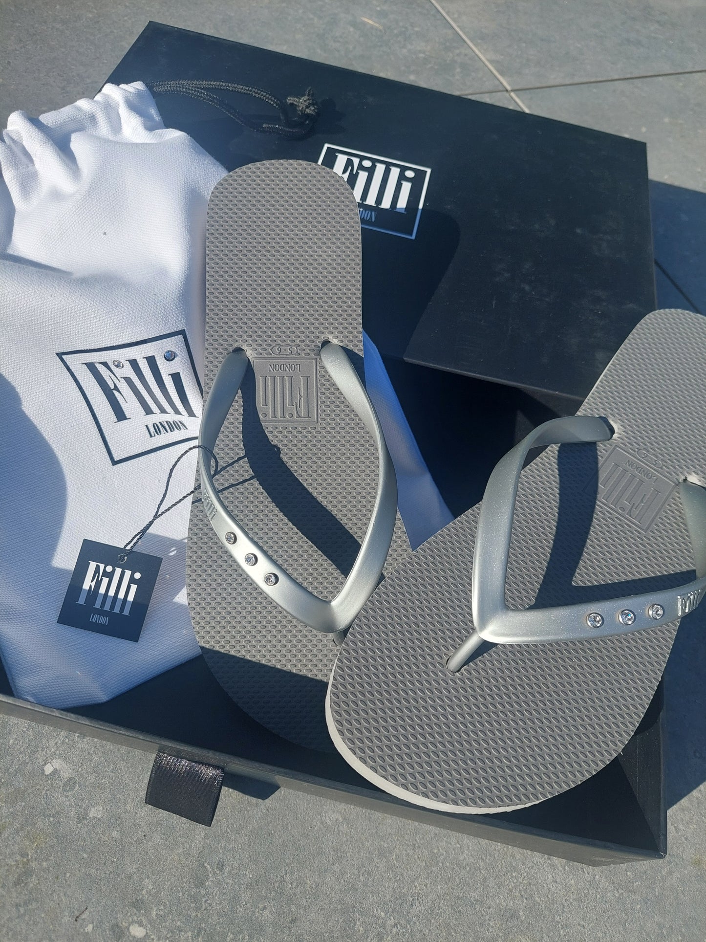 Crystal Diamond - Silver Luxury Flip Flops - Filli London