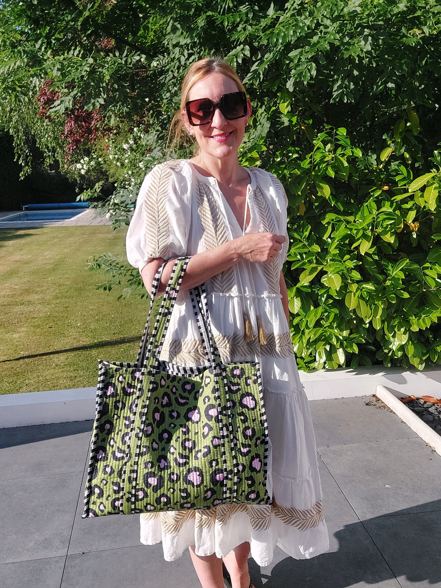 Reversible Quilted Cotton Leopard Print Tote Beach Bag In Green