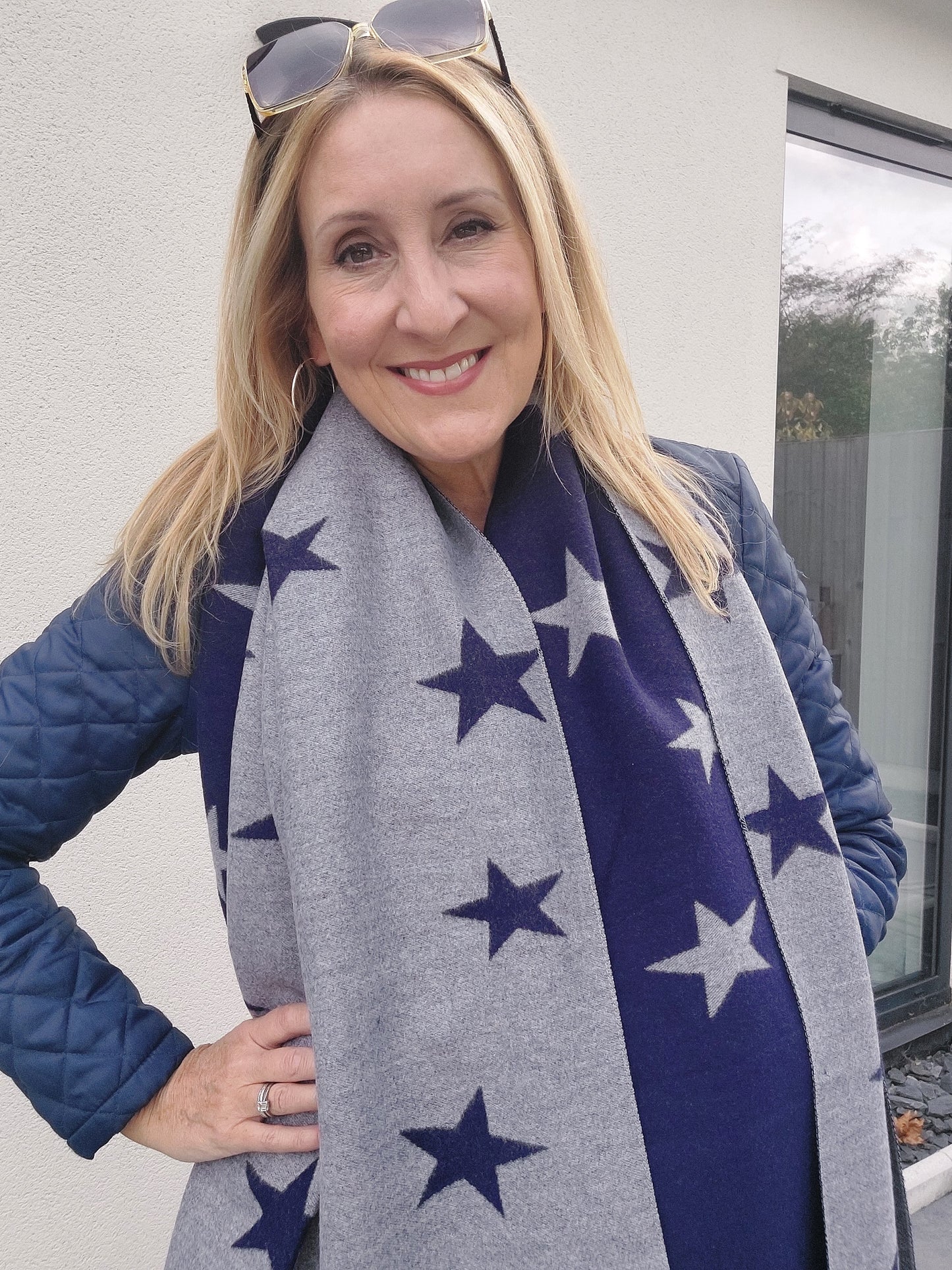 Star Pattern Reversible Winter Cashmere Wrap Tassel Scarf In Navy/White