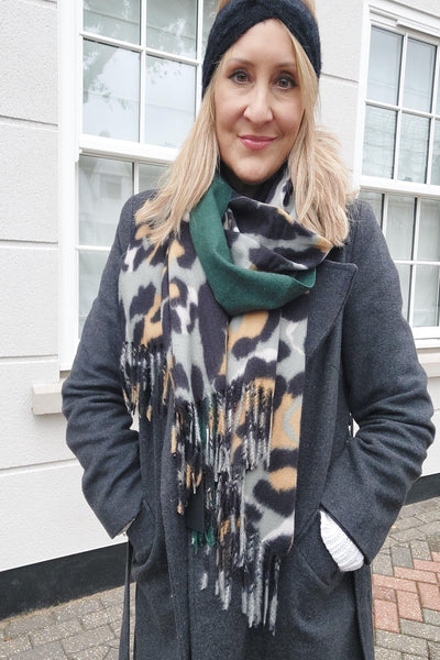 Plain and Leopard Print Soft Wool Tassel Scarf In Green