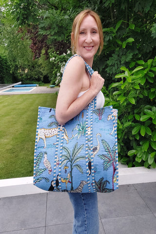 Reversible Quilted Cotton Jungle Print Tote/Beach Bag In Blue