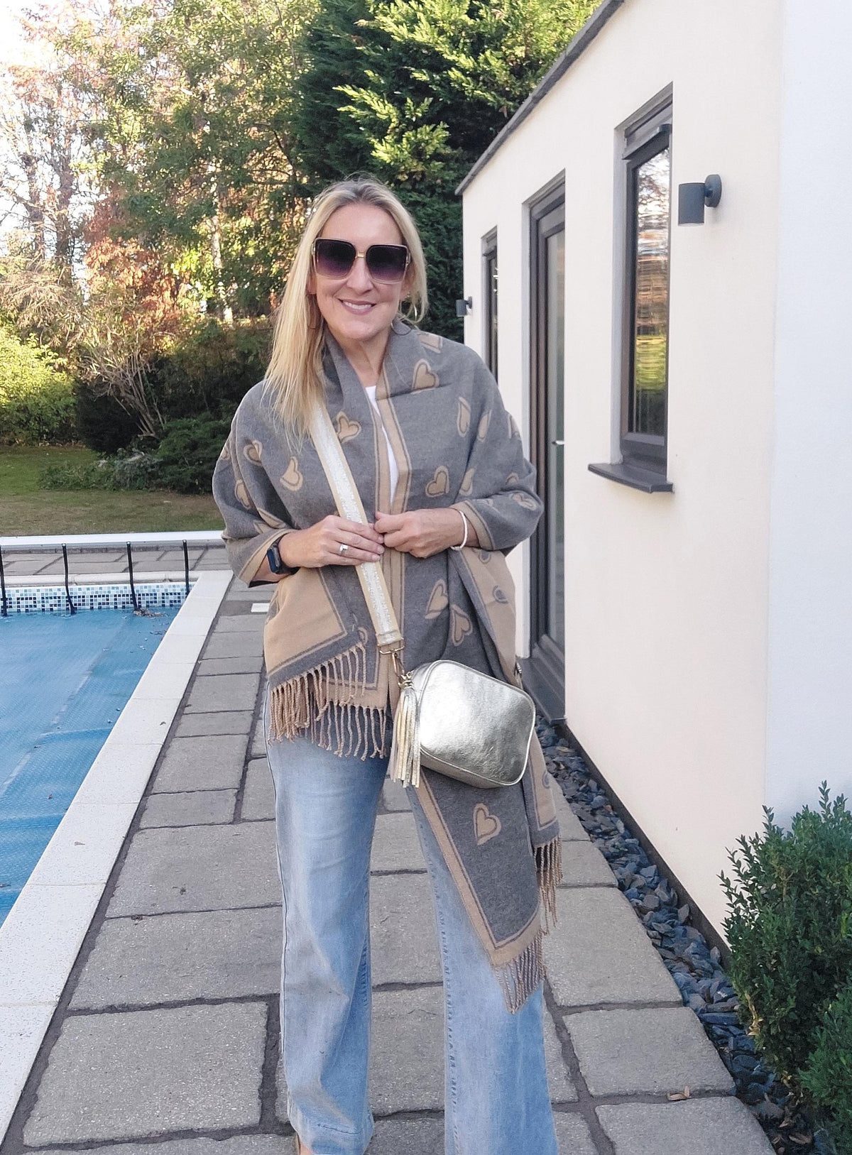 Reversible Heart Print Cashmere Blend Scarf In Gold/Grey - Filli London