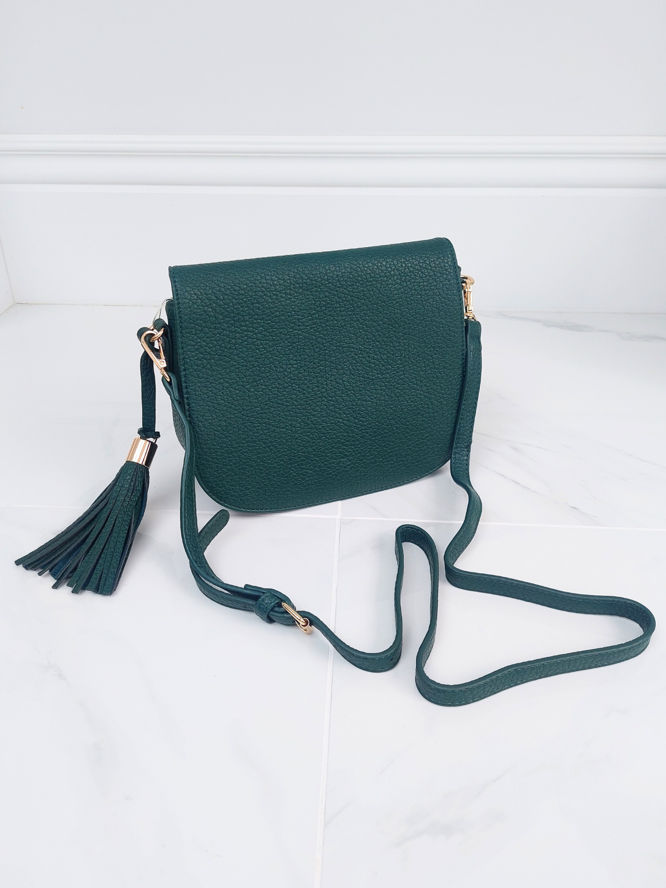 Classic Crossbody Saddle Bag with Magnetic Clasp In Forest Green