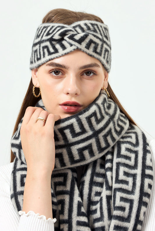 Geo Wool Blend Scarf Gift Set In Black