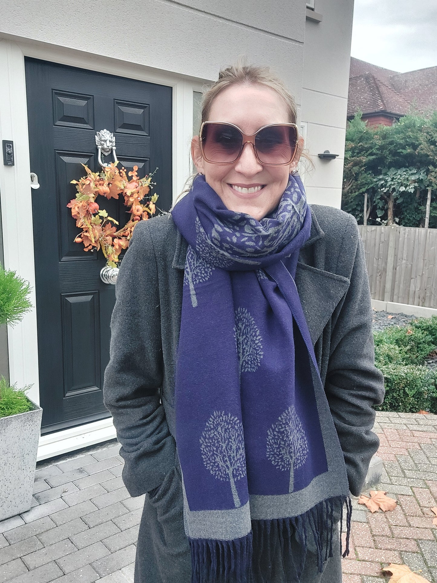 Best Seller⭐Tree Print Reversible Soft Blanket Scarf In Navy