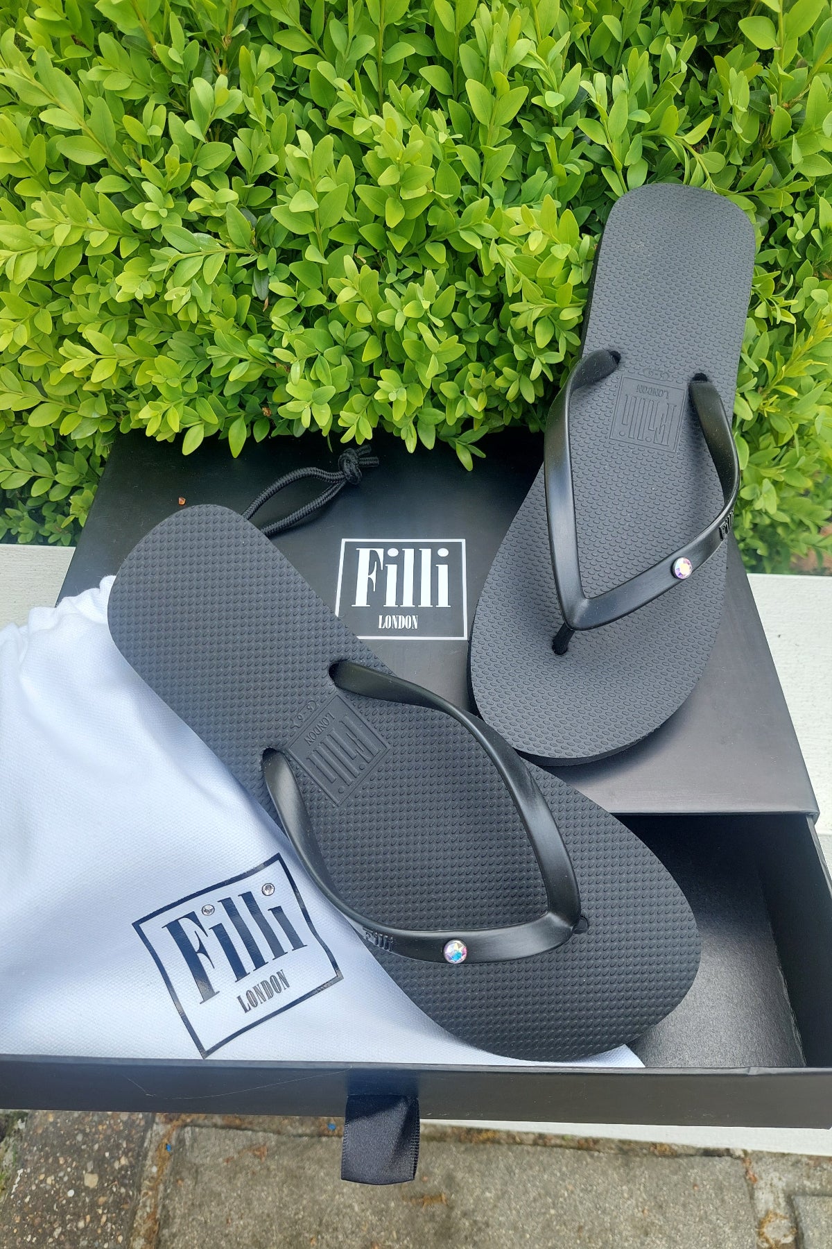 Aurora Luxury Crystal Flip Flops - Black