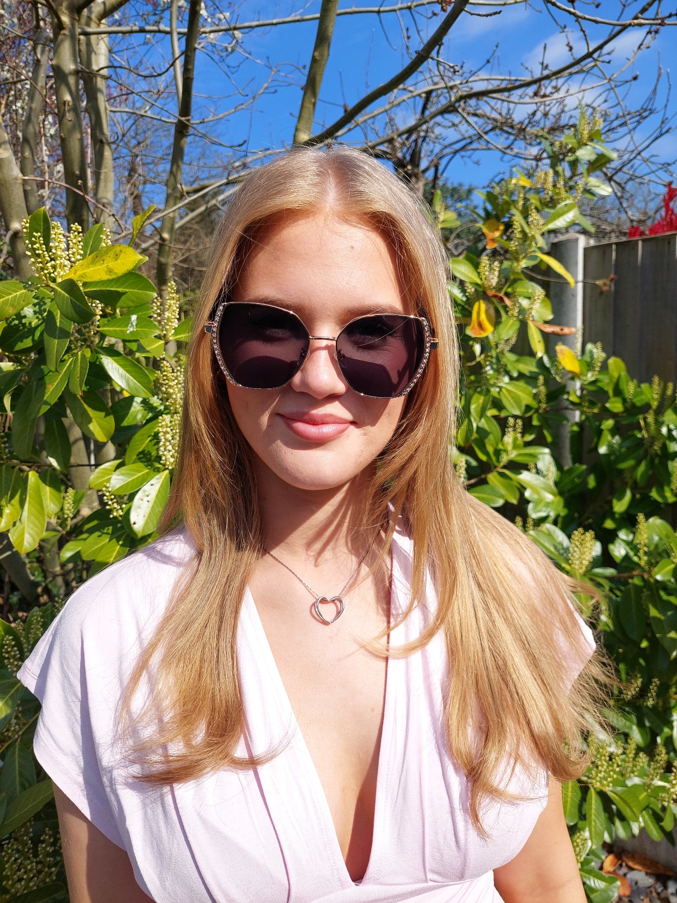 NEW ✨ Arabella Crystal Embellished Glamour Sunglasses - Filli London