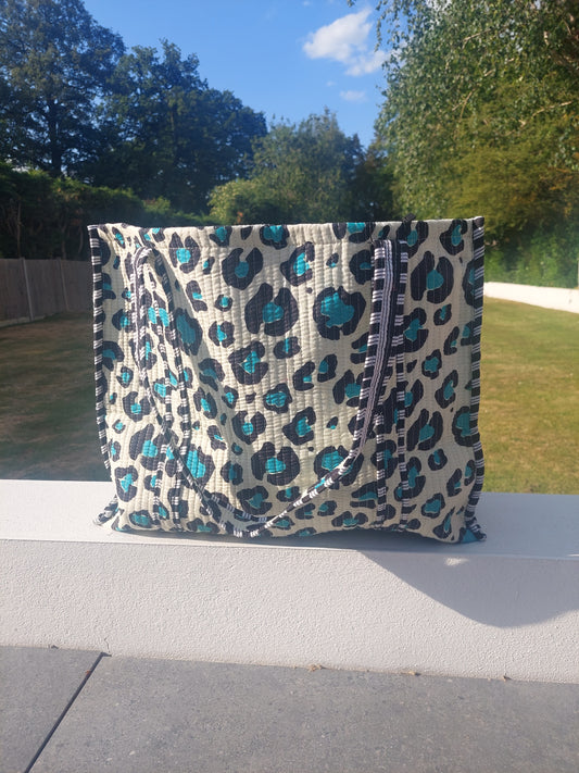 Reversible Quilted Cotton Leopard Print Tote Beach Bag In Beige