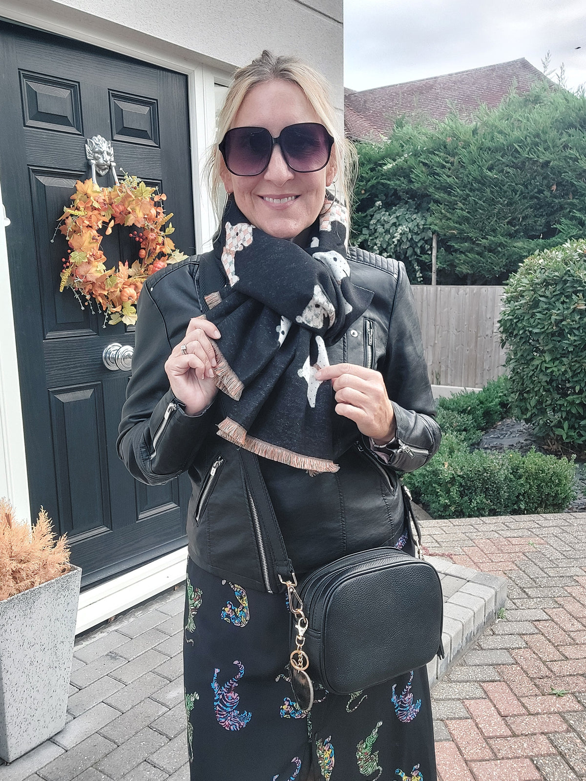 Reversible Scottie Dog Print Winter Scarf In Black - Filli London