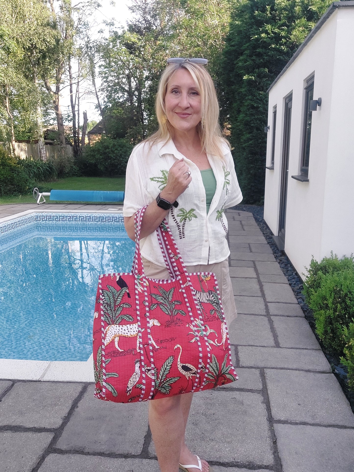 Luxe Edit 💎 Reversible Jungle Print Quilted Cotton Tote In Red