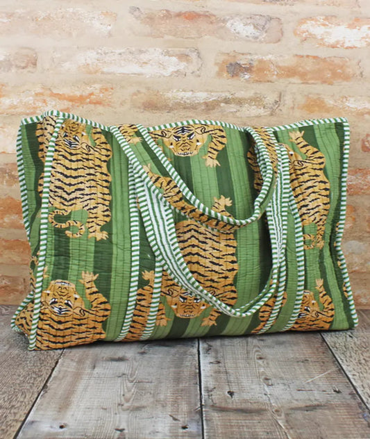 Luxe Edit 💎 Reversible Tiger Print Quilted Cotton Tote In Green