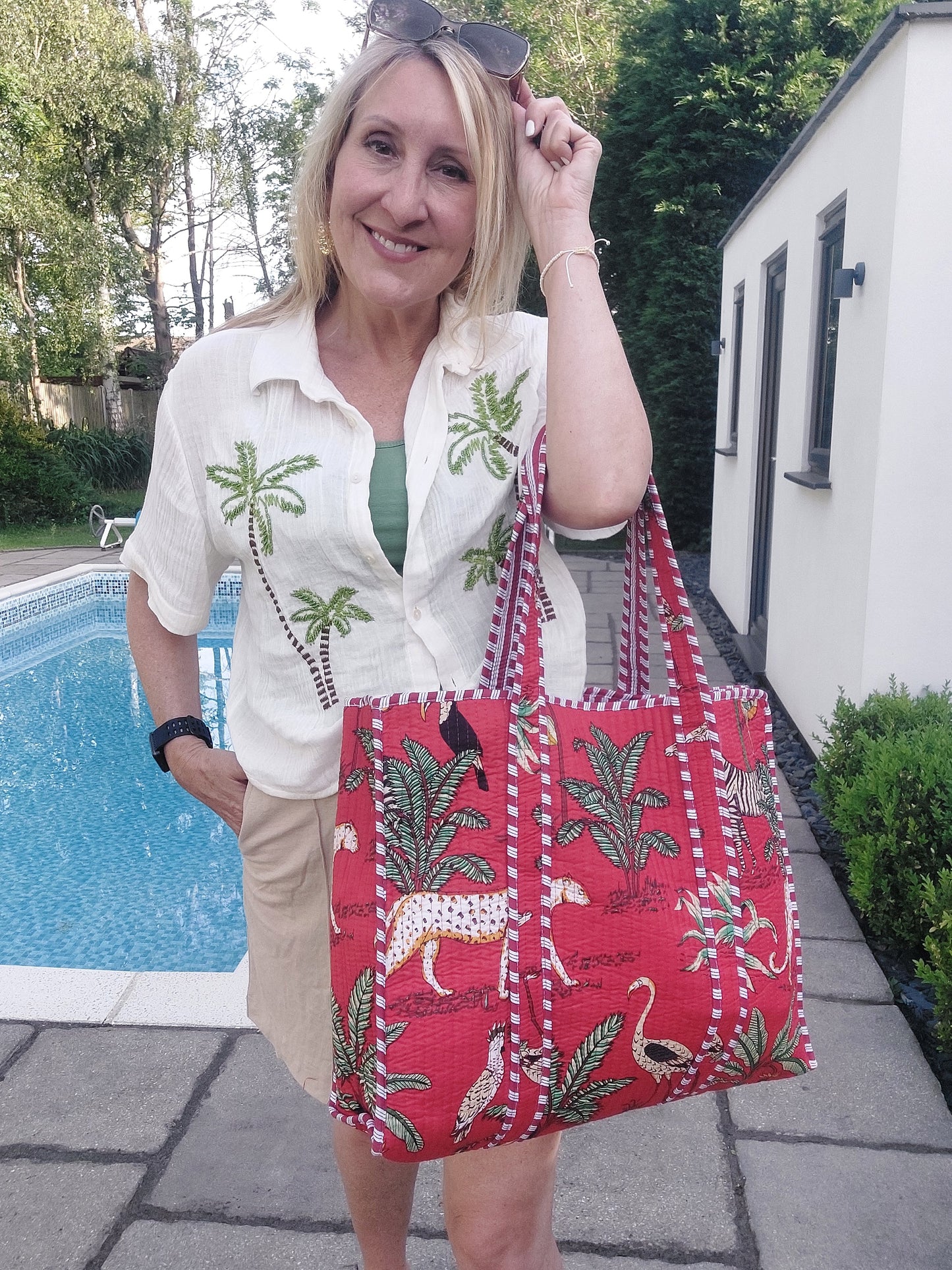 Luxe Edit 💎 Reversible Jungle Print Quilted Cotton Tote In Red